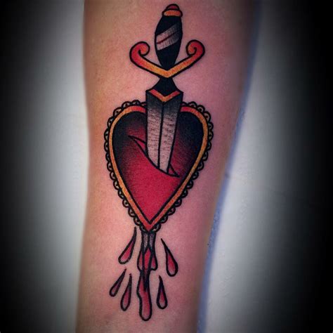 10 Dagger Thru Heart Tattoo Ideas You Will Love