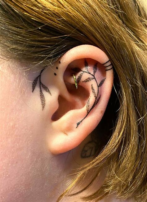111 Ear Tattoo Ideas That Go From Subtle To Wild Bored Panda 111 Ear Tattoo Ideas That Go From Subtle To Wild Bored Panda