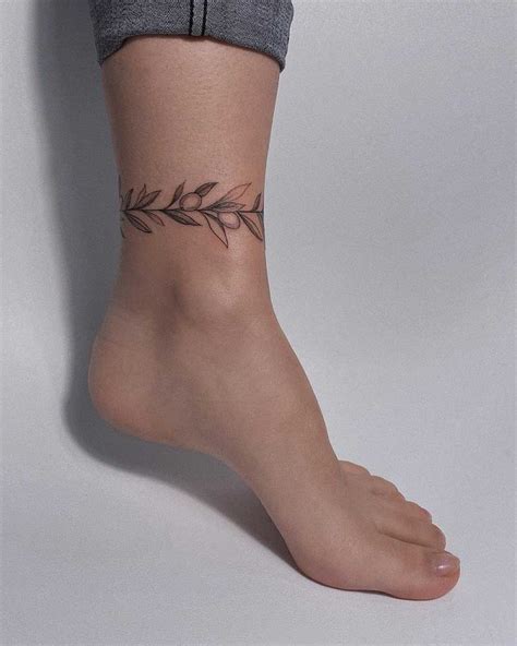 115 Best Ankle Bracelet Tattoo Designs Amp Meanings 2019 115 Best Ankle Bracelet Tattoo Designs Amp Meanings 2019