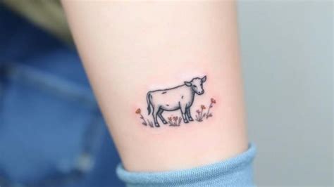 15 Cows Minimal Tattoos For A Moo Tiful Design 15 Cows Minimal Tattoos For A Moo Tiful Design