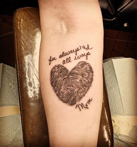 20 Breathtaking Rip Mom Tattoo Ideas For The Eternal Tribute