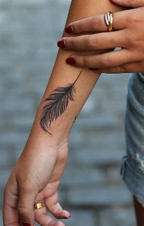 20 Feather Tattoo Ideas For Women Mybodiart 20 Feather Tattoo Ideas For Women Mybodiart