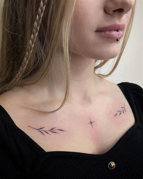 23 Iconic Collarbone Tattoos Collar Tattoo Tattoos For Women Small