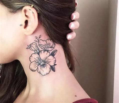 30 Amazing Tattoo On Neck For Women With Faqs Dezayno