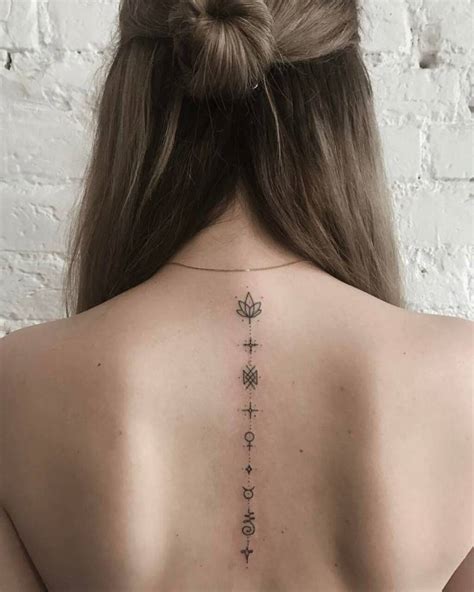 30 Gorgeous Spine Tattoos For Women Fashionterest