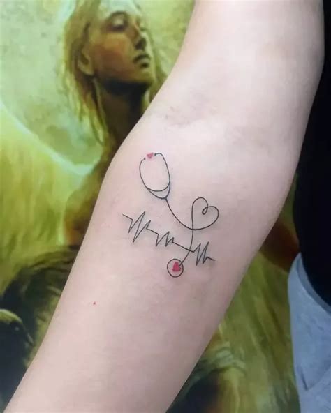 35 Cool Nurse Tattoo Design Ideas Tatuagem Enfermagem Tatuagens De