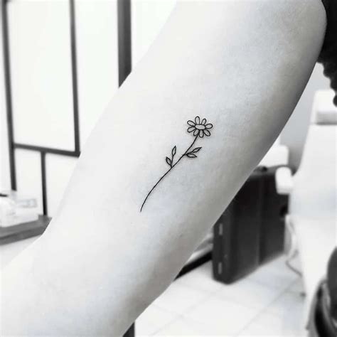 41 Simple Flower Tattoo Ideas 2024 Inspiration Guide