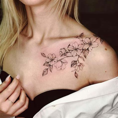 43 Jaw Dropping Collar Bone Tattoos For Women Stayglam 43 Jaw Dropping Collar Bone Tattoos For Women Stayglam