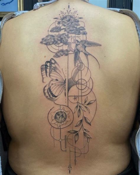 91 Beautiful Spine Tattoos That Make The Pain Worth It Bored Panda