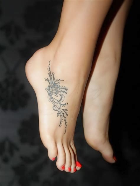Cute Tattoo Ideas For Foot