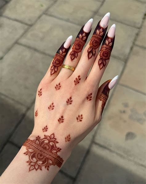 Eid Aesthetic Mehndi Design Henna Tattoo Very Simple Mehndi Designs Eid Aesthetic Mehndi Design Henna Tattoo Very Simple Mehndi Designs