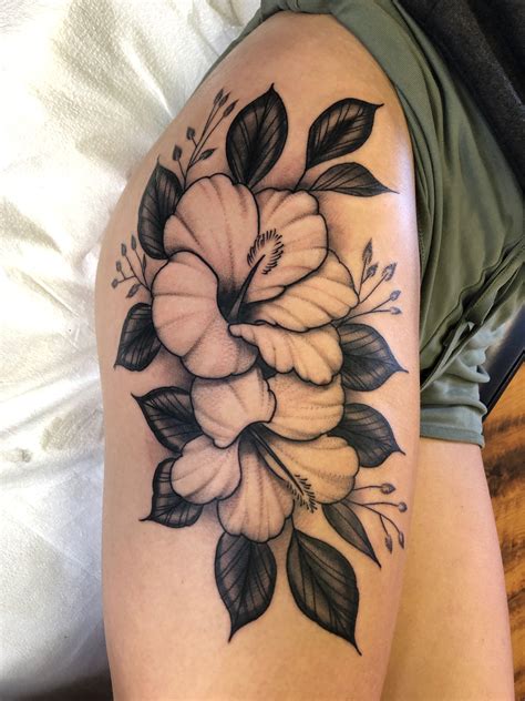 Flower Tattoo Designs For Thigh Tattoo Style Trends