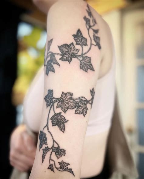 Ivy Tattoo