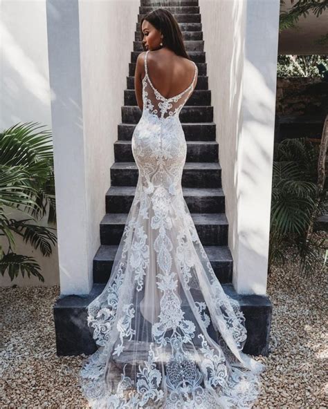 Lace Fitted Wedding Dresses: Elevate Your Special Day with Chic Styles