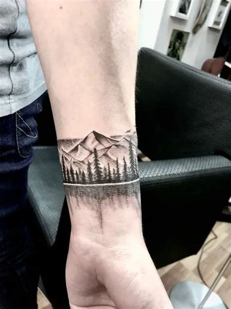 Men Amp 39 S Wrist Tattoos 18 Ideas Stylish Designs For The Modern Man Mens