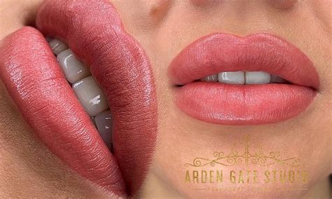 Metallic Lip Tattoos