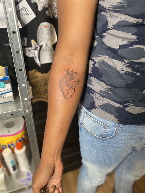 Nik Ink Black Tattoo Tatouage Et Piercing Tours 37000 Adresse