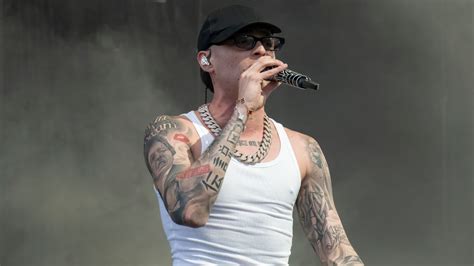 Peso Pluma Revela Su Nuevo Tatuaje Dedicado A Su Misteriosa Novia Foto