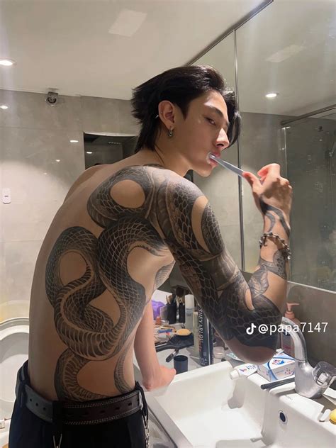 Pin By Cinya On Beauty Tattoos Cute Asian Guys Tattoos For Guys