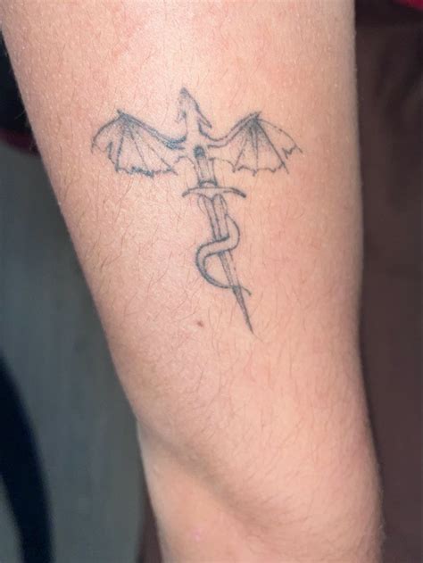 Pin By Gentle Fog On Inspo Per Webtoon Tattoos Tattoo Stencils