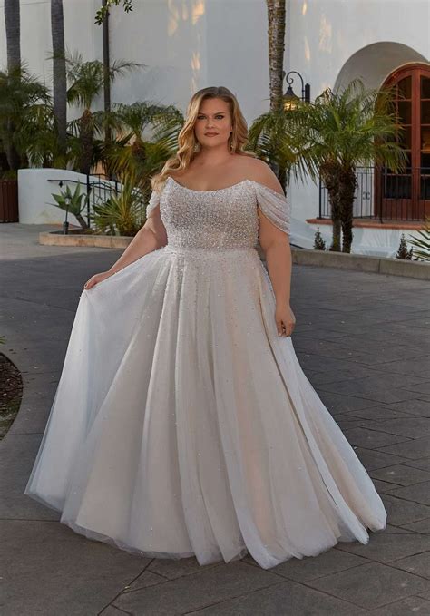 Elegant Plus Size Pearl Dress Ideas