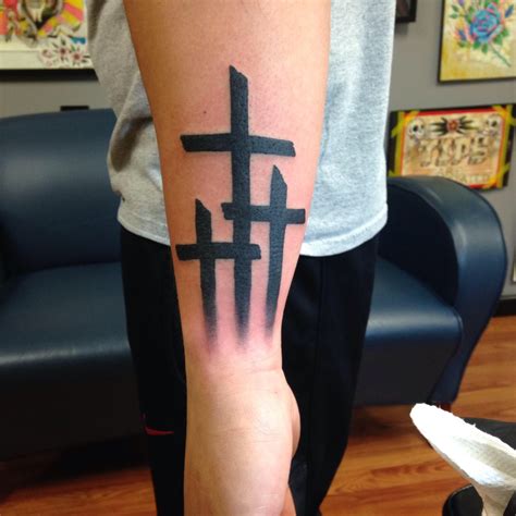 Que Injusticia Nos Han Echo Cross Tattoo For Men Cool Cross Tattoos