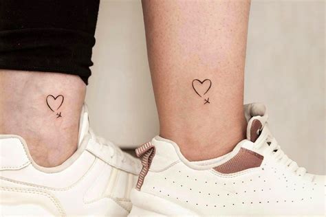 Si Te Vas A Hacer Un Tatuaje Peque O Con Tu Pareja Insp Rate Con Estos Si Te Vas A Hacer Un Tatuaje Peque O Con Tu Pareja Insp Rate Con Estos