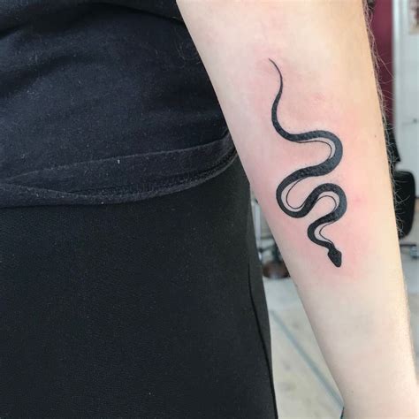 Simple Snake Tattoo Designs Photos Simple Snake Tattoo Designs Photos