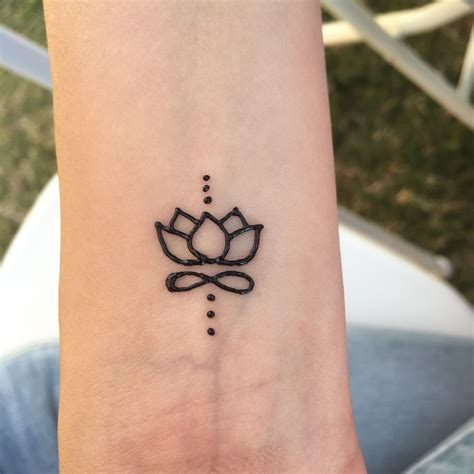 Small Beginner Easy Henna Tattoo Designs
