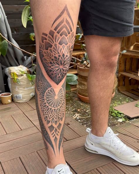 Tattoo Dot Art Nature Inspired Tattoos Made Of Thousands Of Tiny Dots Tattoo Dot Art Nature Inspired Tattoos Made Of Thousands Of Tiny Dots