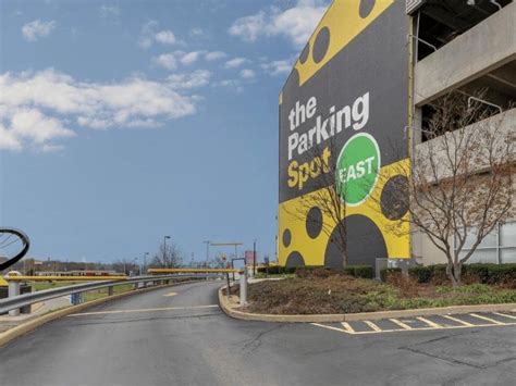 Discover the Perfect Parking Spot East Today!