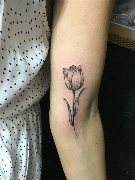 Tulip Tattoo Artofit