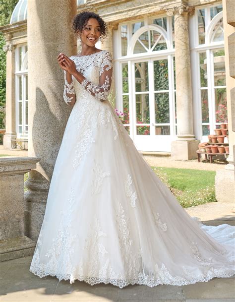 Elegant Wedding Dresses with Sleeves for Your Dream Wedding