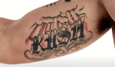 What Does Max Holloway Amp 39 S Tattoo Say