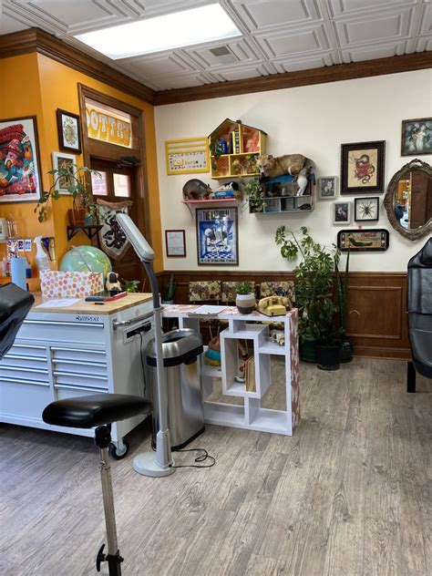 Yellow House Tattoo Collective Updated July 2025 1613 North Van Yellow House Tattoo Collective Updated July 2025 1613 North Van